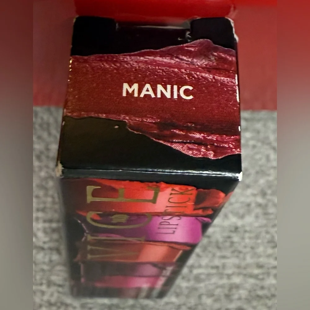 Urban Decay Vice Lipstick - Manic - Picture 3 of 7